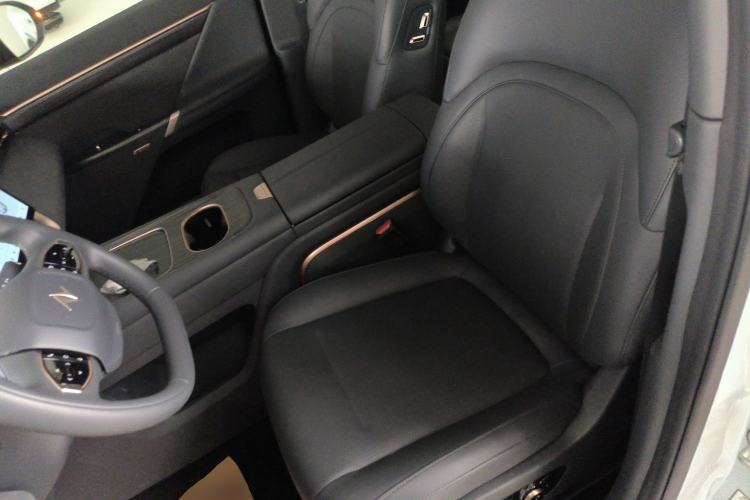 Used Dongfeng eπ eπ008 2024 636Max All-Electric Version 6 Seats