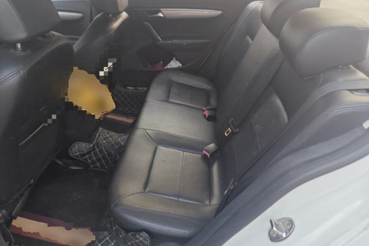 Used Volkswagen Lavida 2015 1.6L Automatic Fashion Edition Left Rear Seat