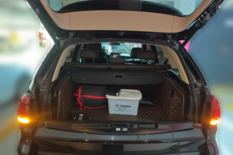 Used BMW X5 2015 xDrive28i
