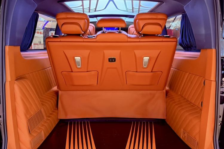 Used Mercedes-Benz Vito 2021 2.0T Business Version 7 Seats Interior 12