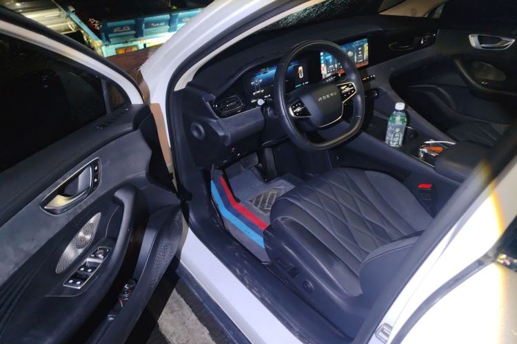 Used Roewe D7 2023 DMH 125km Excellence Edition