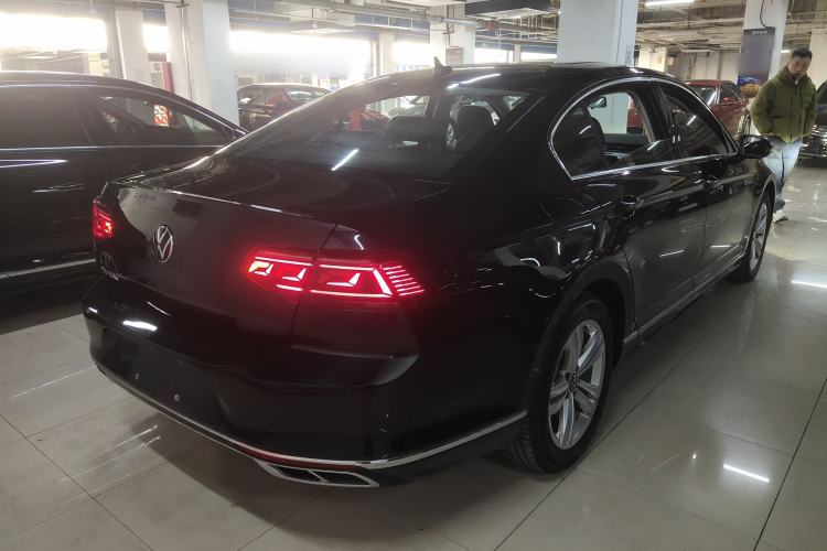 Used Volkswagen Magotan 2025 Zhongxiang Version 280TSI DSG Comfort Edition
