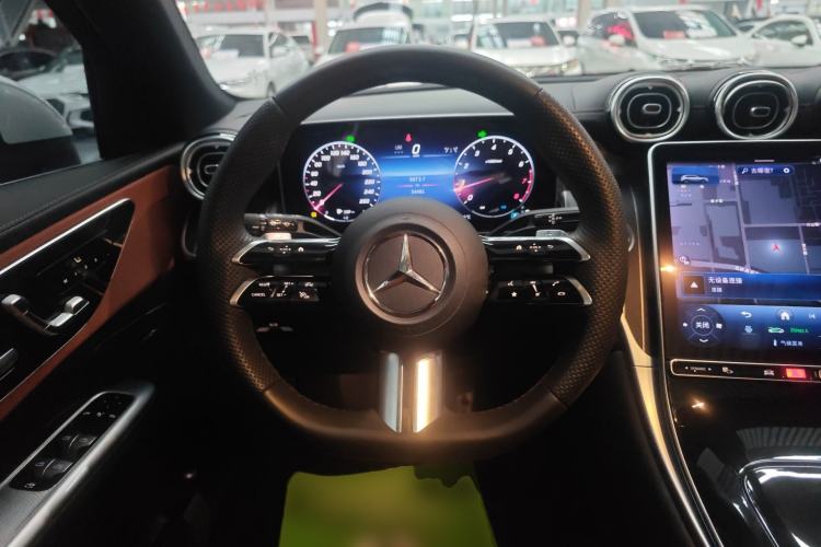 Used Mercedes-Benz GLC 2023 GLC 260 L 4MATIC Luxury Model 5 Seats