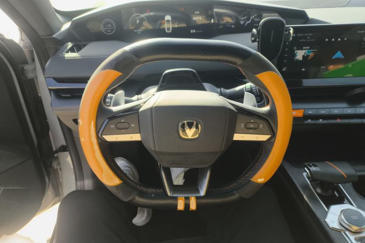 Used Changan UNI-V 2022 1.5T Prestige Version