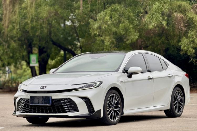 Used Toyota Camry 2024 Dual-Motor 2.0 HG Premium Edition