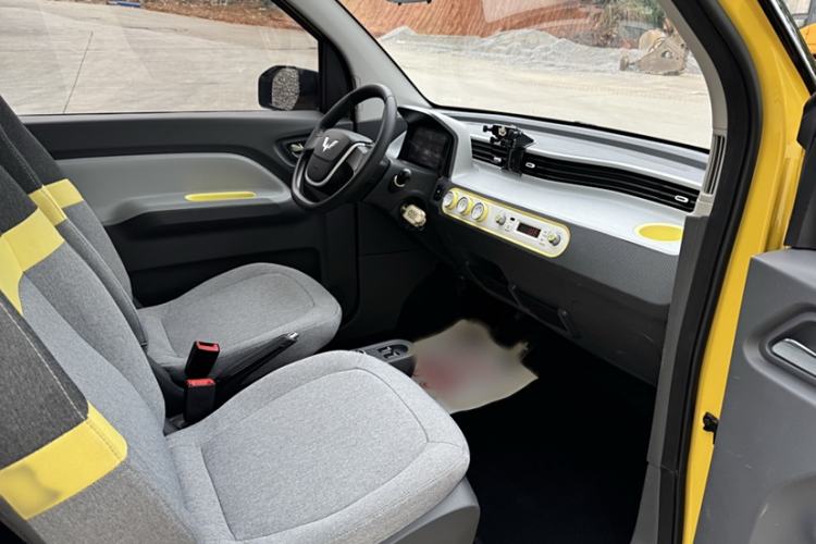 Used Wuling Hongguang MINIEV 2022 Macaron Premium Model – Lithium Iron Phosphate