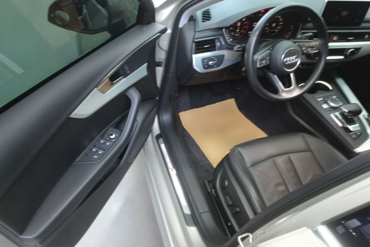 Used Audi A4L 2019 40 TFSI Fashion Edition China VI Emission Standard