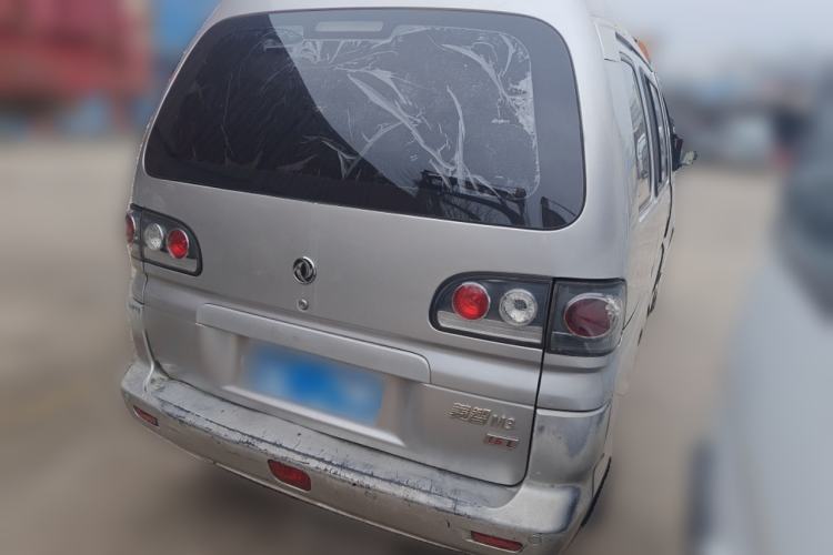 Used FORTHING Lingzhi 2013 M3 1.6L 7-seat Standard Model
