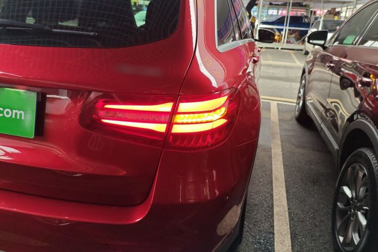 Used Mercedes-Benz GLC 2017 GLC 260 4MATIC Luxury Model