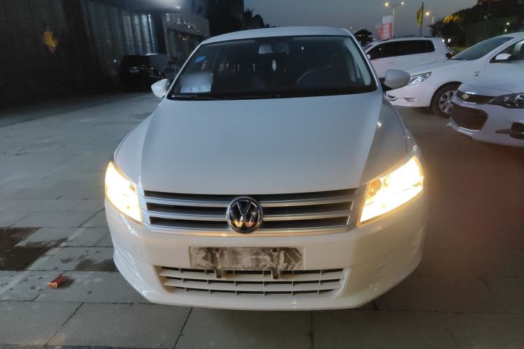 Used Volkswagen Santana 2015 1.6L Automatic Fashion Edition