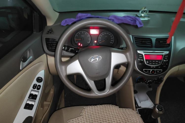 Used Hyundai Verna (older generation) 2010 Sedan 1.4L Manual Comfort GS
