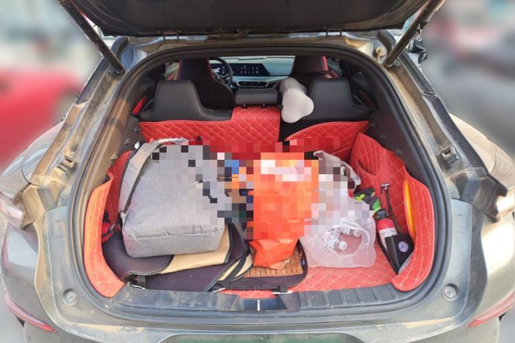 Used CHANGAN UNI-T 2020 1.5T Flagship Version Trunk