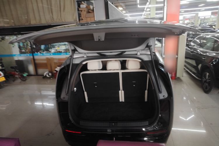 Used Li Auto MEGA 2024 Ultra Model