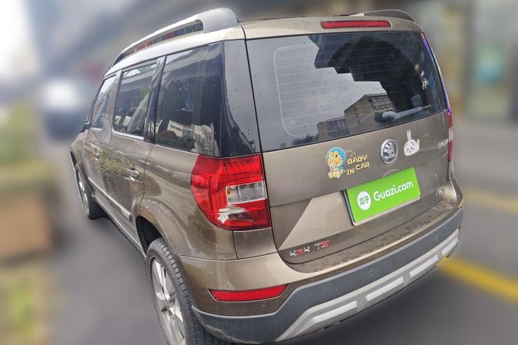 Used Skoda Yeti 2014 1.8TSI DSG Polar Edition Rear Left 45 Deg