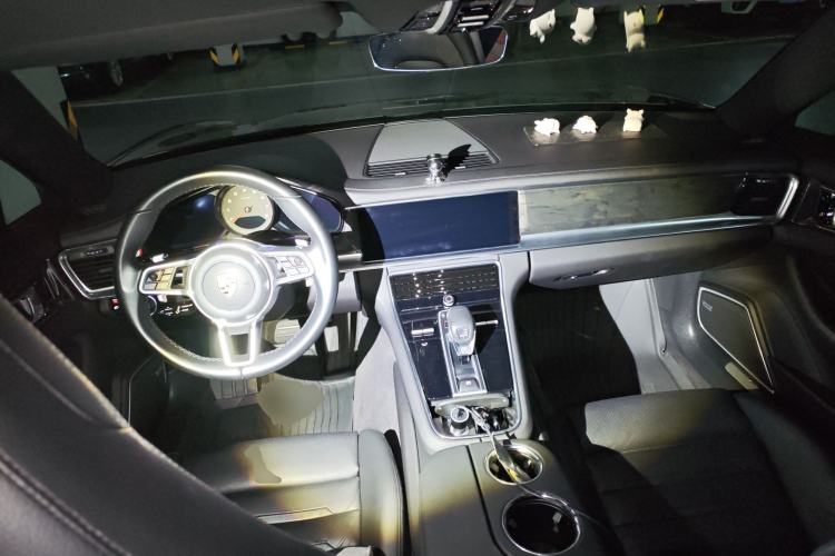 Used Porsche Panamera 2017 Panamera 4 Executive Long Wheelbase 3.0T