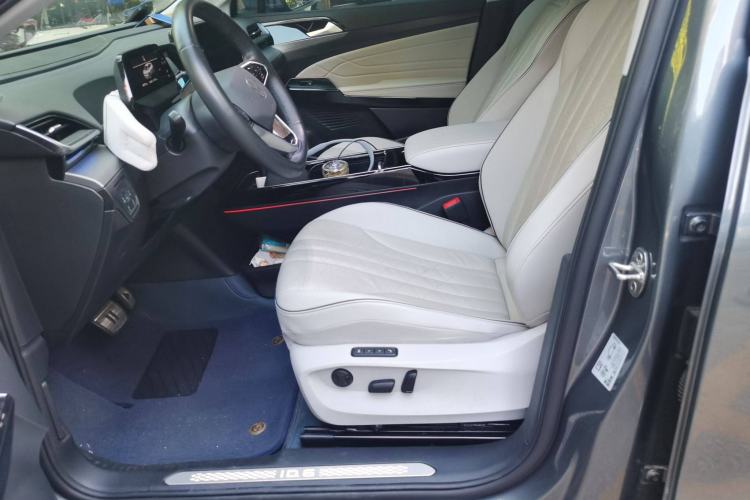 Used Volkswagen ID.6 X 2023 Ultra-Intelligent Long-Range Version
