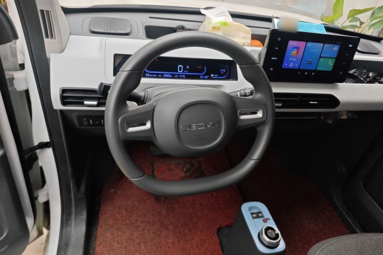 Used Geely Galaxy Panda 2024 Panda Mini 200km Longteng PRO Edition Steering Wheel