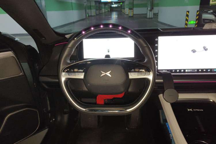 Used XPeng P7 2023 P7i 610 Max Performance Edition Steering Wheel