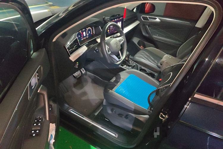 Used Volkswagen Tiguan L 2024 330TSI Automatic Two-Wheel Drive R-Line Enhanced Edition
