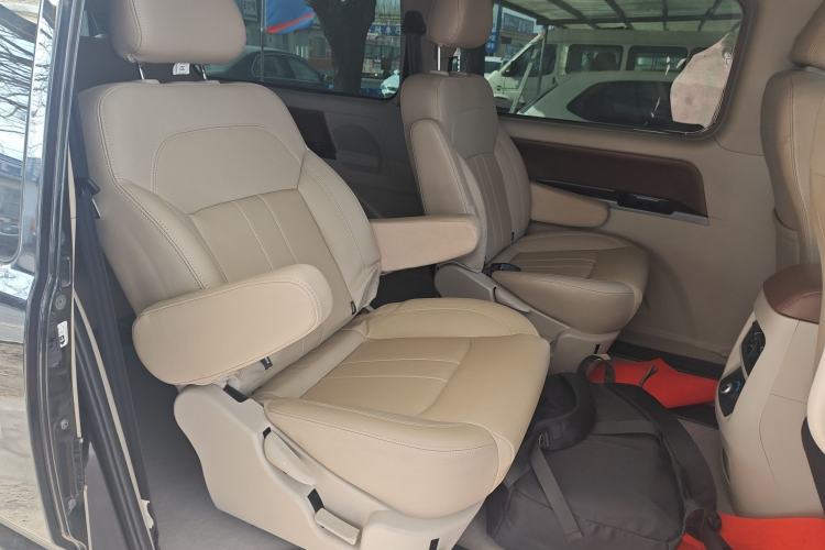 Used FORTHING Lingzhi 2018 M5L 1.6L 7-Seater Luxury Model