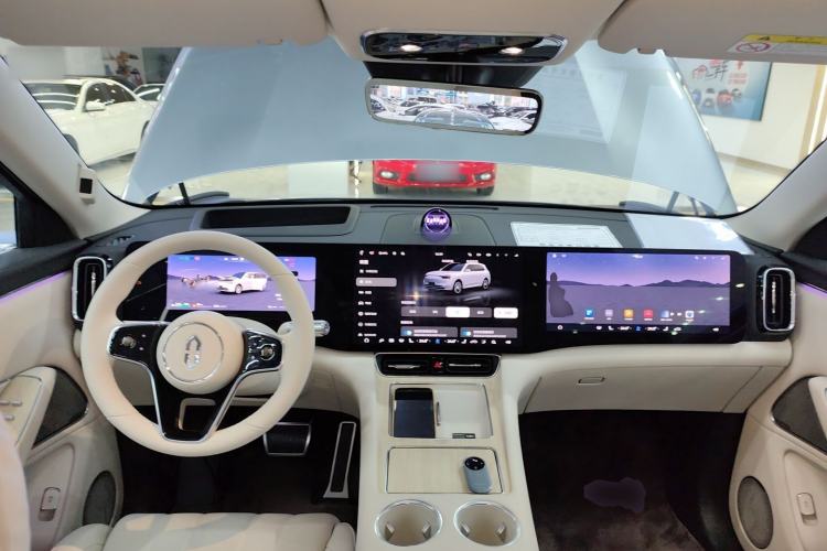 Used Hima AITO M8 2025 Extended-Range Max+ Version 53.4 kWh 6-Seater Edition
