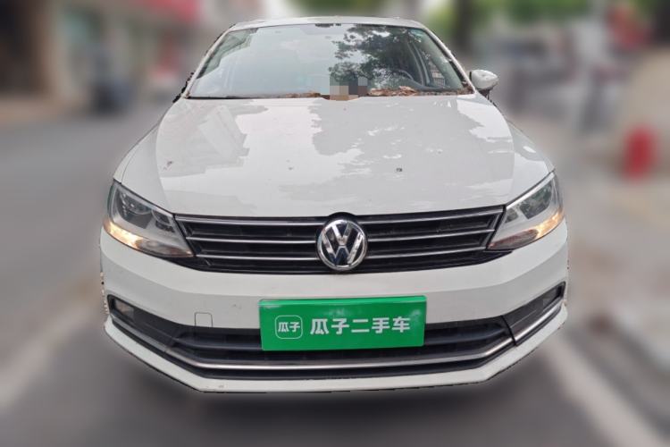 Used Volkswagen Sagitar 2015 1.6L Automatic Comfort Model Front