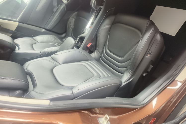 Used DS 6 2014 1.6T Luxury Edition THP160
