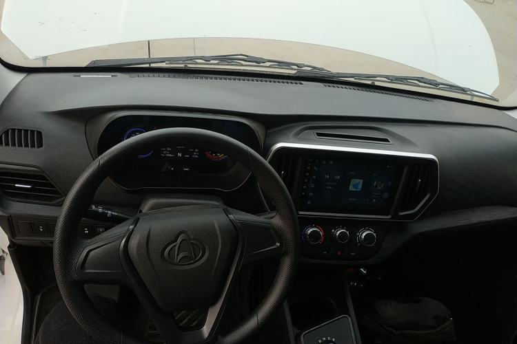 Used CHANGAN KAICHENG Ruixing EM80 2025 Model Commercial Version Standard 2-Seater 300 km Liftgate Center Console