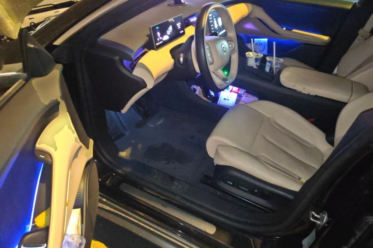 Used Nio ET5T 2023 75 kWh Touring Driver Seat