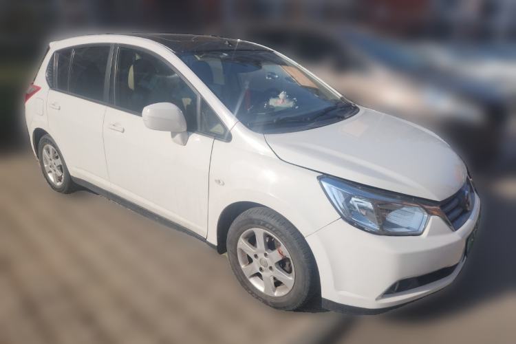 Used Venucia R50 2013 1.6L Automatic Luxury Edition