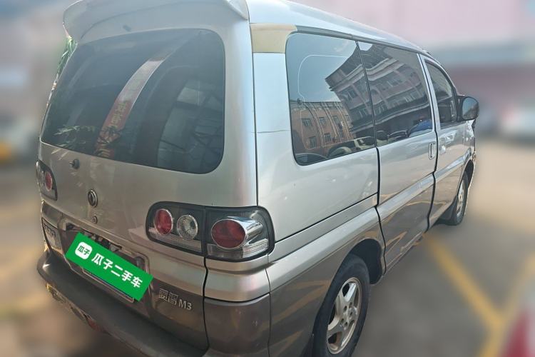 Used FORTHING Lingzhi 2013 M3 1.6L 7-Seater Luxury Model
