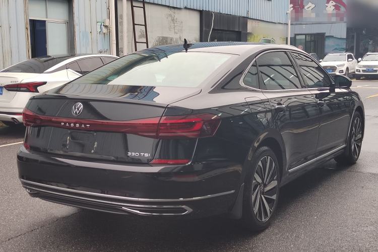 Used Volkswagen Passat 2022 330TSI Starry Elite Edition Exterior 3