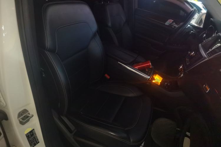 Used Mercedes-Benz M-Class 2014 ML 400 4MATIC Dynamic Model