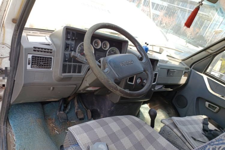 Used Iveco Daily  Center Console