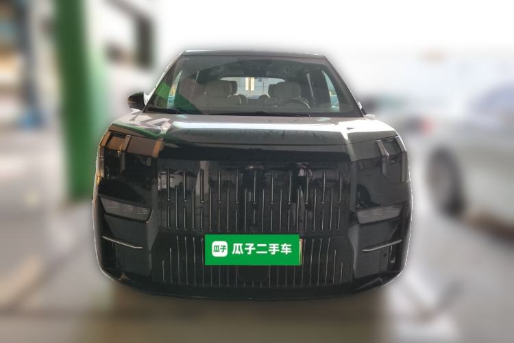 Used Zeekr 009 2022 WE Edition Front