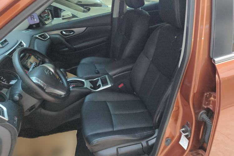 Used Nissan X-Trail 2014 2.0L CVT Comfort Edition 2WD
