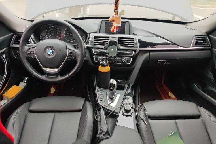 Used BMW 3 Series GT 2018 320i Sport Edition
