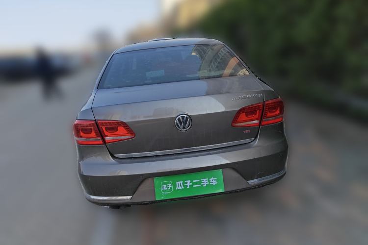 Used Volkswagen Magotan 2012 Facelift 2.0 TSI Prestige Model
