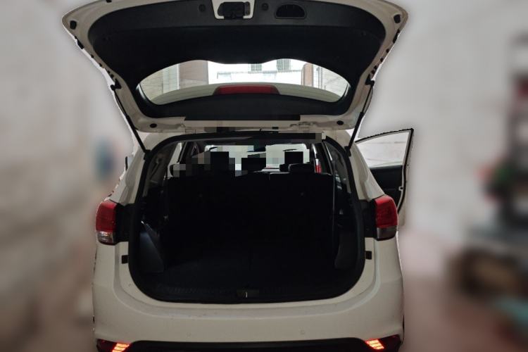 Used Kia Carens 2013 2.0L 7-Seater Automatic Comfort Edition China V Standard
