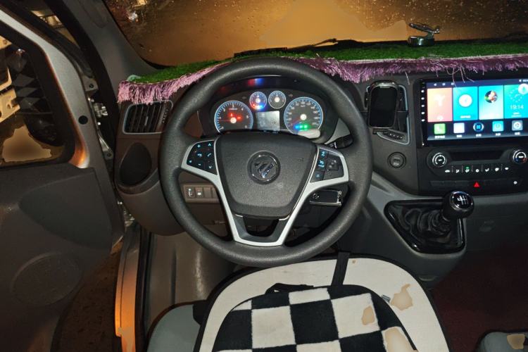 Used Foton Toano 2023 Joy Elephant Multi-Function 2.0T Manual Long-Wheelbase Mid-Roof Model with Single Rear Tire Available in 5/6/7/9-Seater Configurations
