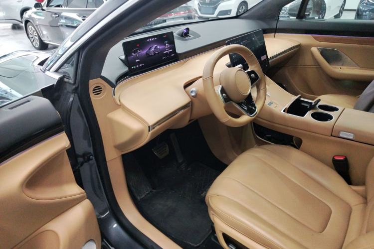 Used Hima Luxeed R7 2024 All-Electric 802 km Max