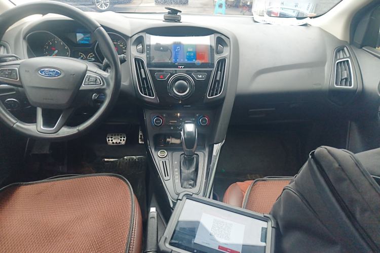 Used Ford Focus 2015 Hatchback 1.6L Automatic Fashion Edition