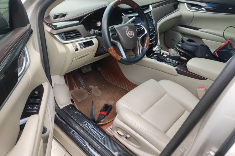 Used Cadillac XTS 2014 28T Comfort Version
