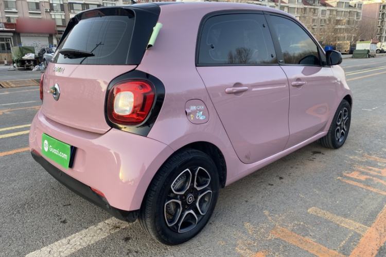 Used smart forfour 2016 0.9T 66 kW Pioneer Edition
