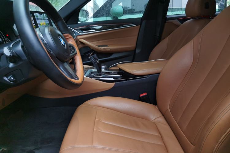Used BMW 5 Series 2018 Facelifted 530Li xDrive M Sport Package
