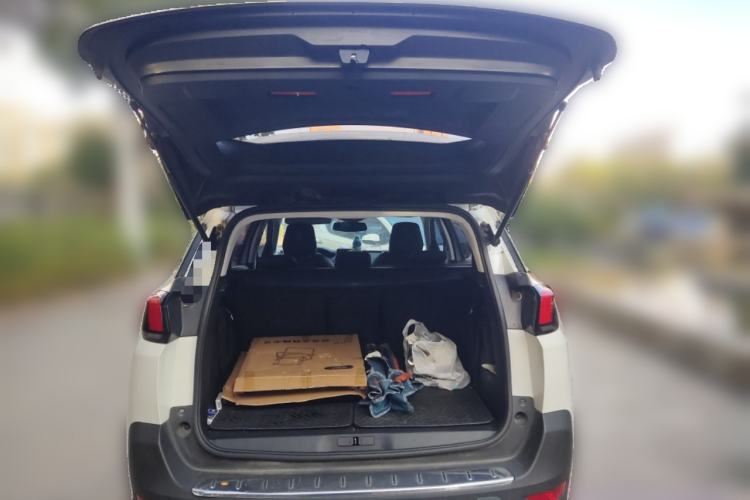 Used Peugeot 5008 2017 380THP 7-Seater Boundary-Free Edition
