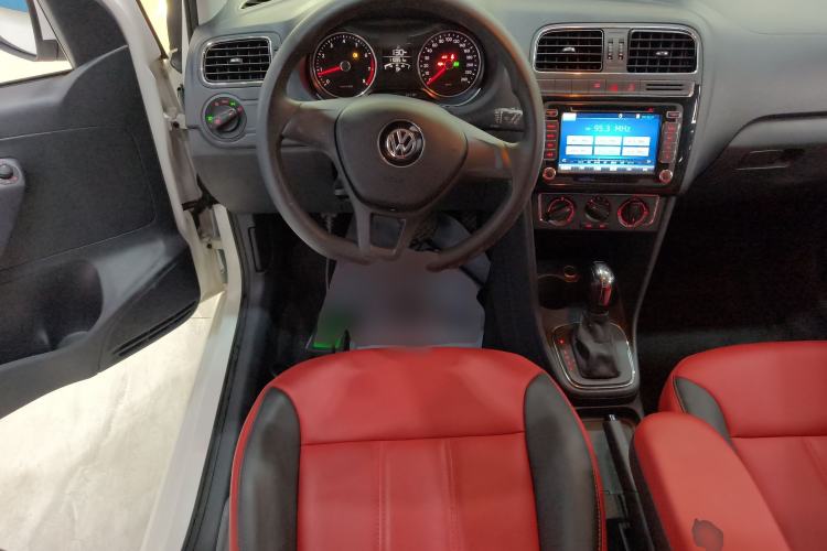 Used Volkswagen Polo 2014 1.6L Automatic Comfort Edition
