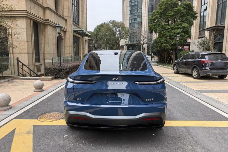 Used ONVO L60 2024 60 kWh Rear-Drive Version