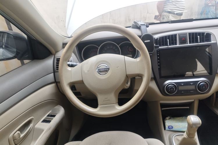 Used Nissan Sylphy 2016 Classic 1.6XE Manual Leading Edition Steering Wheel