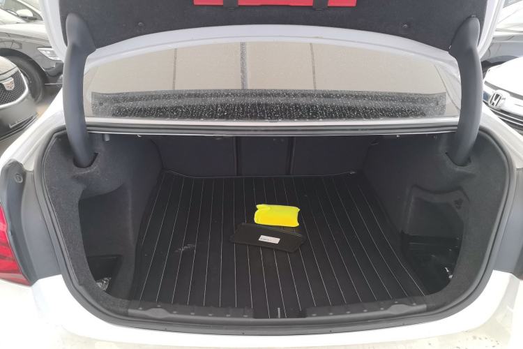 Used BMW 3 Series 2019 320Li Fashion Model Trunk